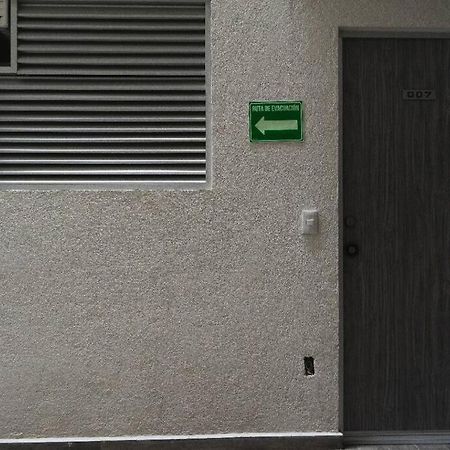 Casa A Una Calle Del Kiosko Morisco. メキシコシティ エクステリア 写真