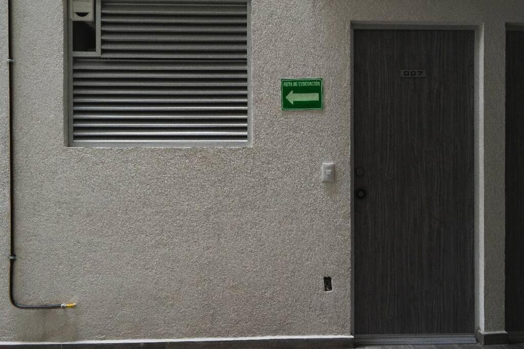 Casa A Una Calle Del Kiosko Morisco. メキシコシティ エクステリア 写真